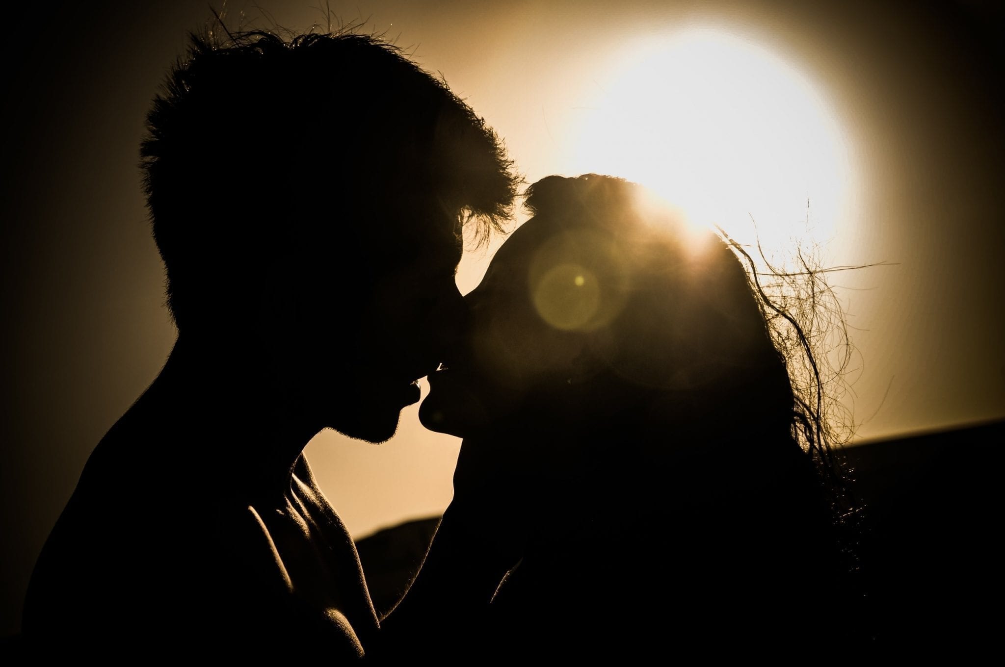 Read more about the article Hvorfor elsker vi at kysse?