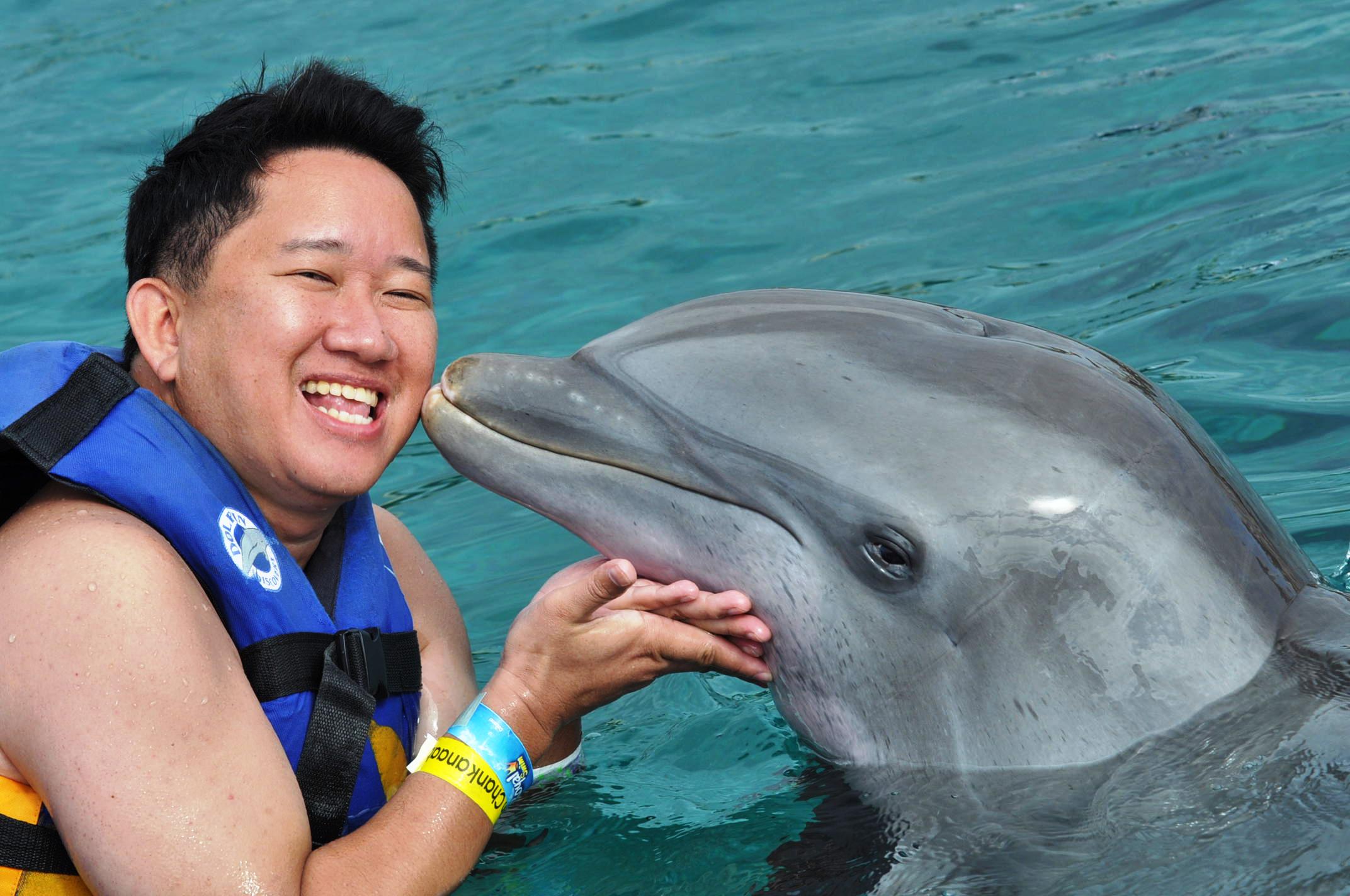 Read more about the article Hvorfor har mænd delfiner på deres Tinder-profil?